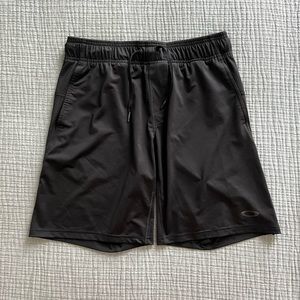 Oakley Men’s Black Athletic Shorts Size Small